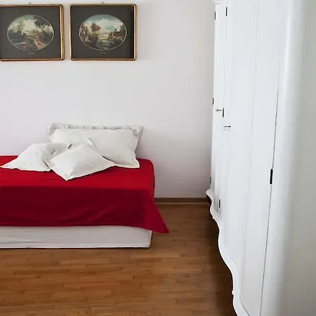 Nocleg ze śniadaniem Viacavoursei 3*